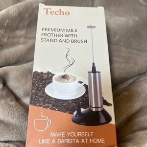 Echo Silver and Black Milk Frother with Stand and Brush